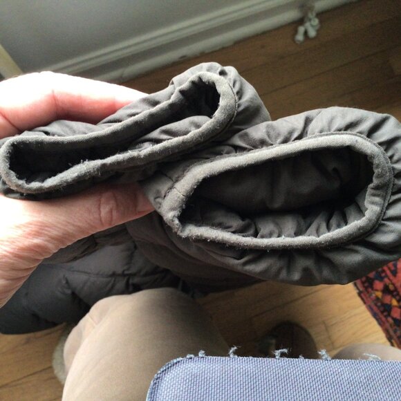 Filson Women's Down Parka Jacket, Size Small, 850 Fill Power - Picture 4 of 10